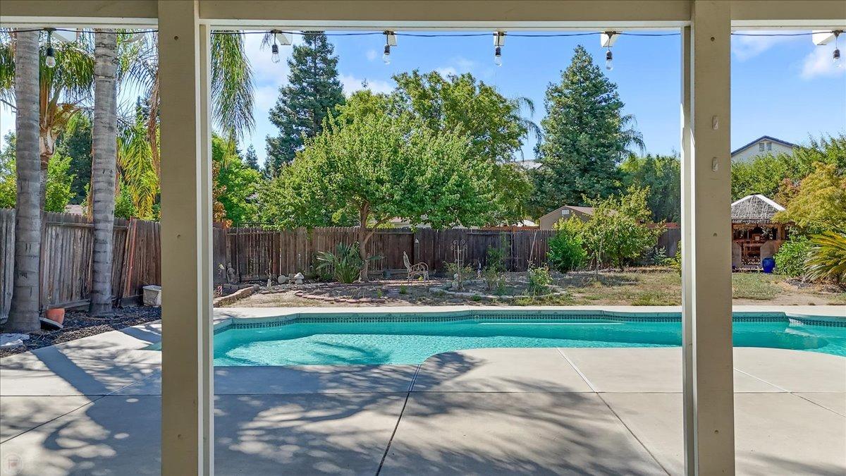 Detail Gallery Image 40 of 59 For 446 Glenbriar Cir, Tracy,  CA 95377 - 5 Beds | 2/1 Baths