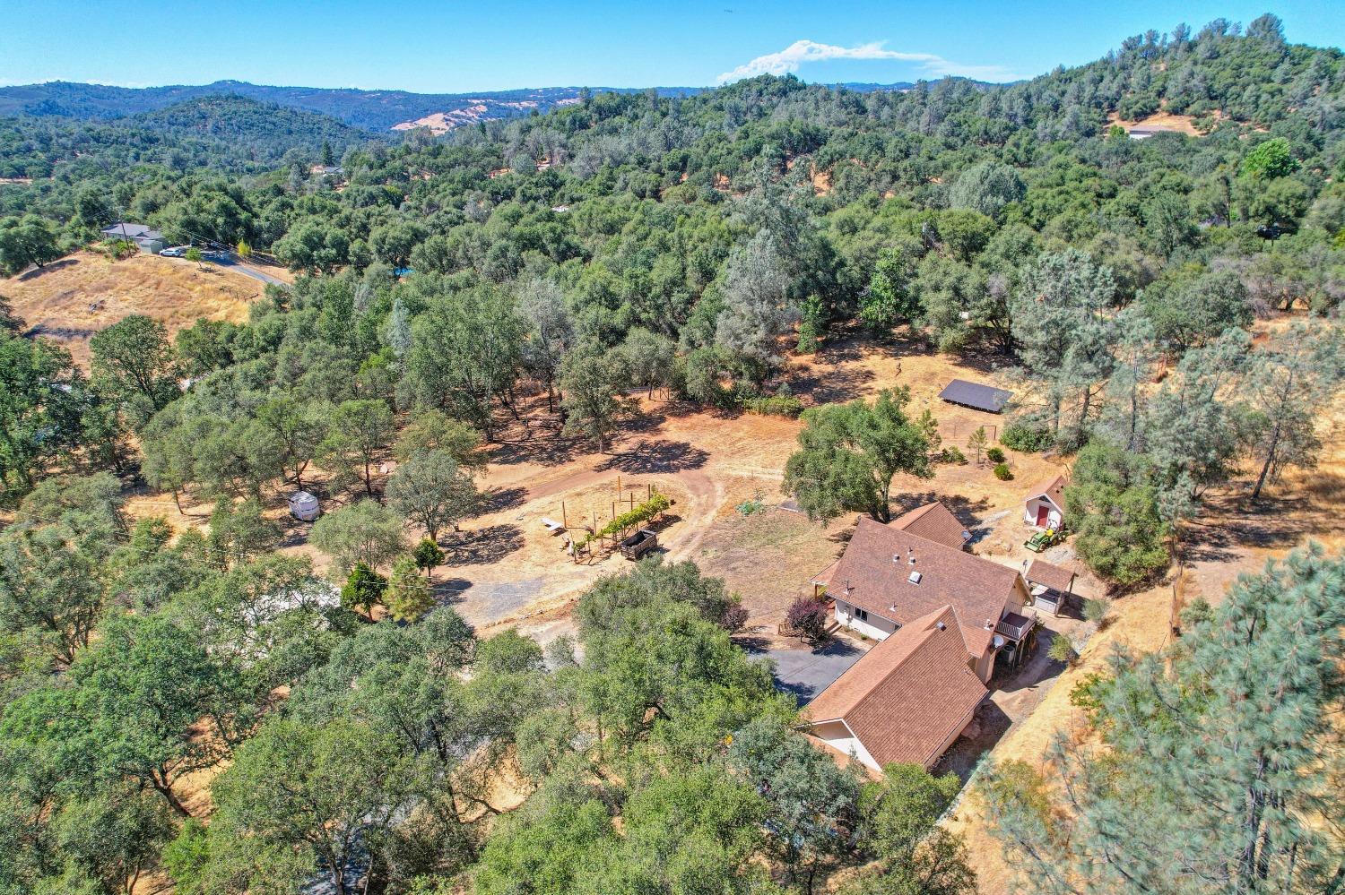 Detail Gallery Image 73 of 99 For 1486 Golden Spur Dr, Placerville,  CA 95667 - 3 Beds | 2 Baths