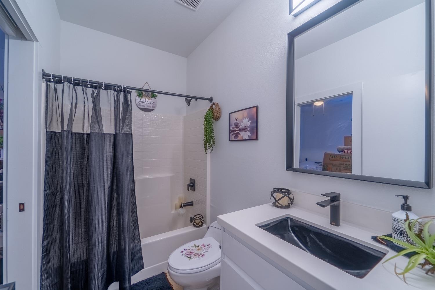 Detail Gallery Image 23 of 31 For 1853 Coley Ave, Escalon,  CA 95320 - 2 Beds | 2 Baths