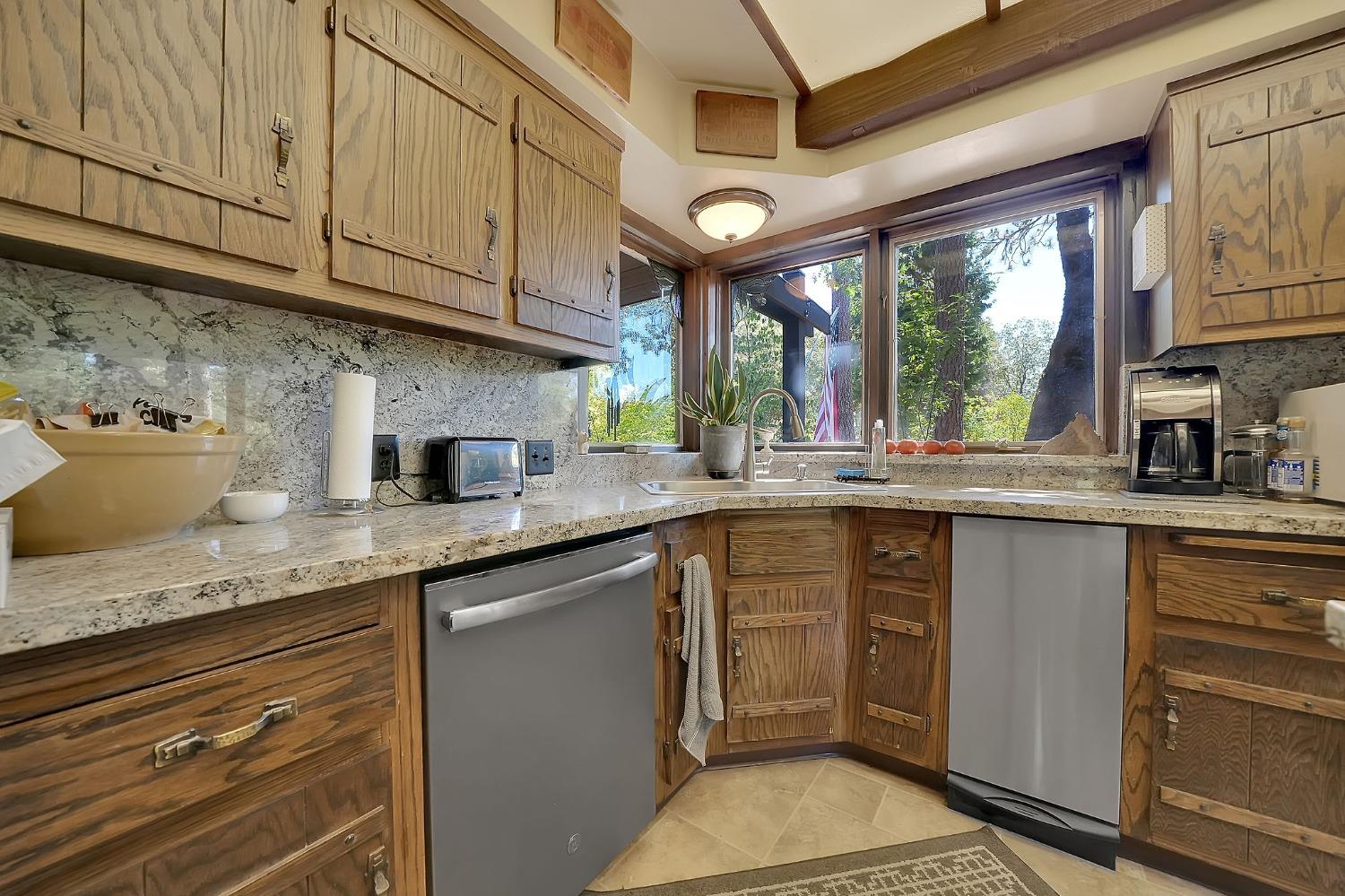 Tabeaud Road, Pine Grove, California image 8