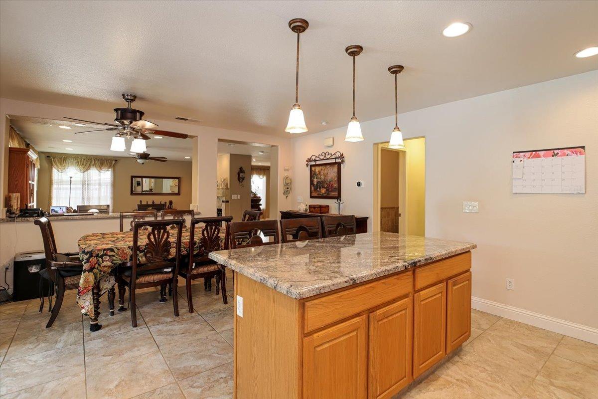 Detail Gallery Image 23 of 59 For 446 Glenbriar Cir, Tracy,  CA 95377 - 5 Beds | 2/1 Baths