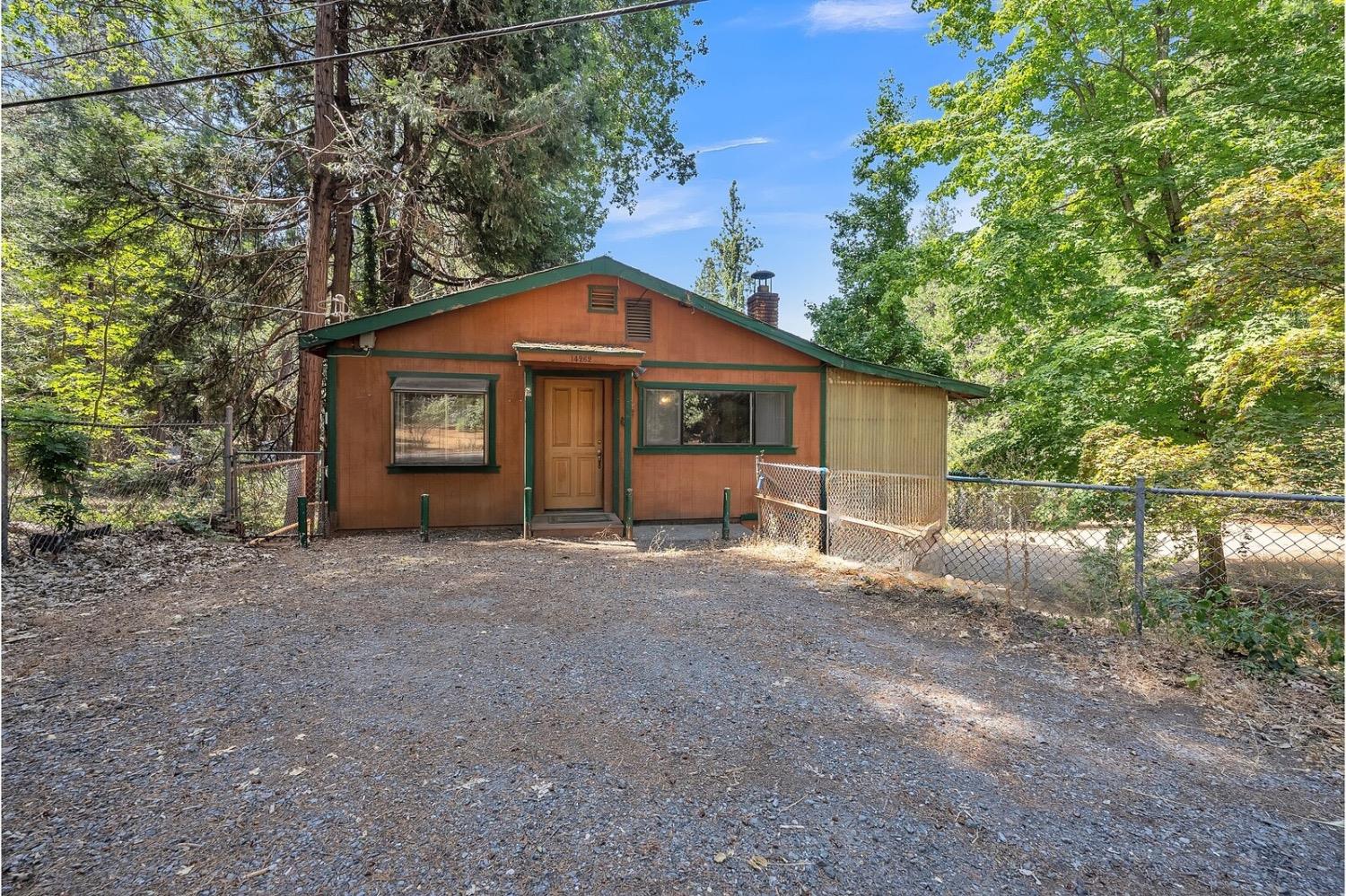 Detail Gallery Image 1 of 1 For 14262 Meadow Dr, Grass Valley,  CA 95945 - 4 Beds | 1/1 Baths