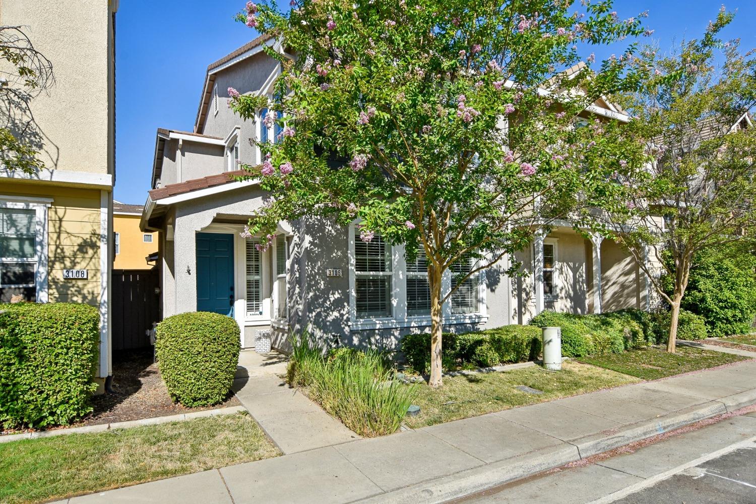 Detail Gallery Image 1 of 1 For 3106 Lea Sterling Way, Rancho Cordova,  CA 95670 - 2 Beds | 2/1 Baths