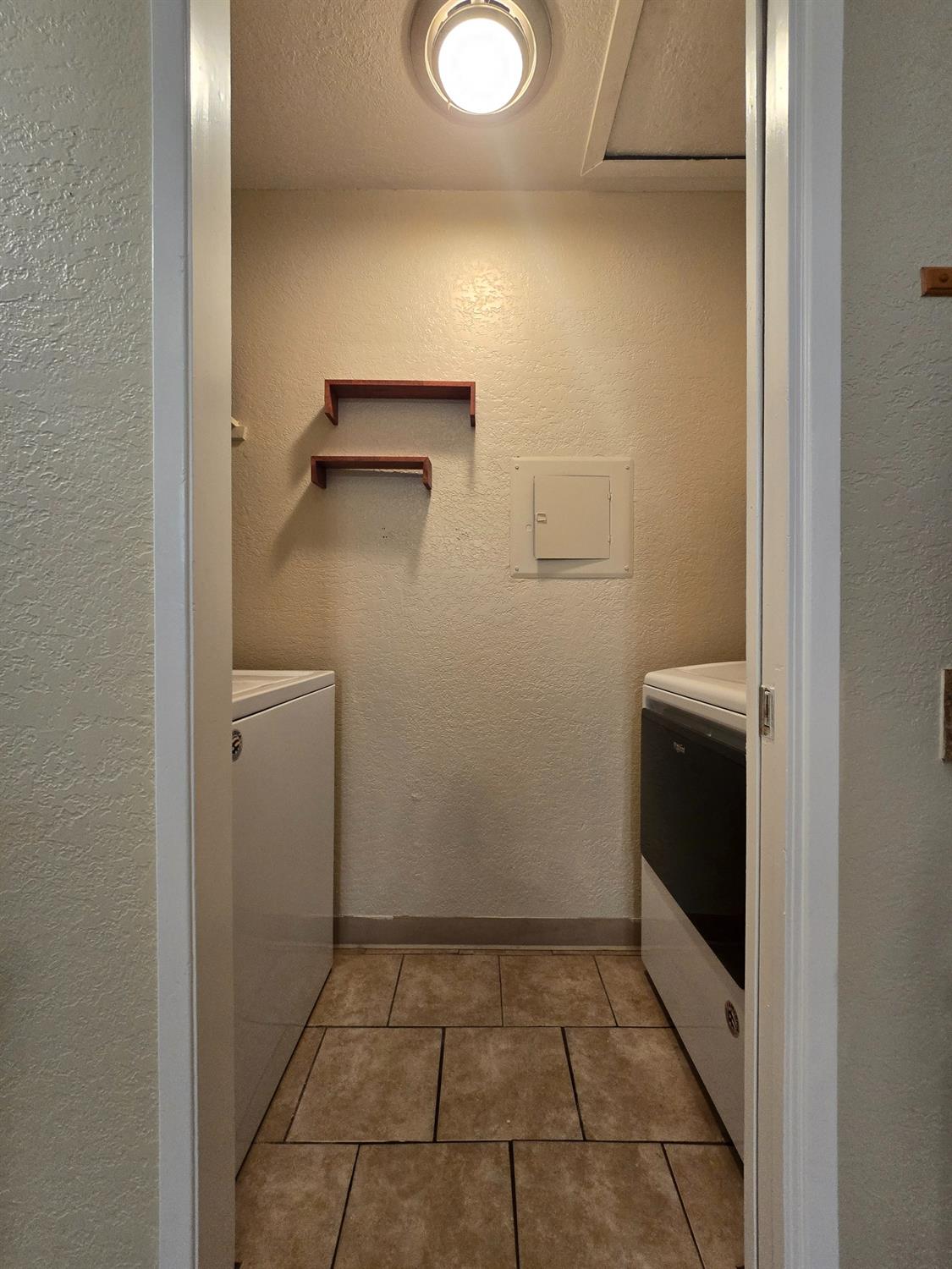 Detail Gallery Image 6 of 13 For 2035 Cedar Ridge Dr, Stockton,  CA 95207 - 1 Beds | 1 Baths