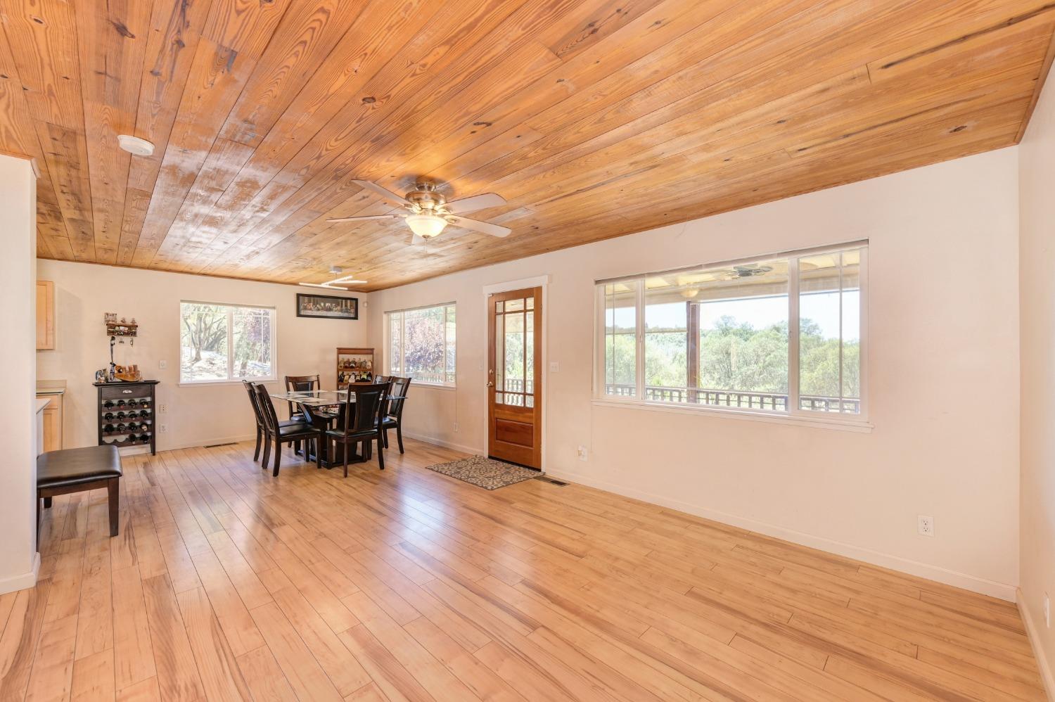 Detail Gallery Image 34 of 99 For 1486 Golden Spur Dr, Placerville,  CA 95667 - 3 Beds | 2 Baths