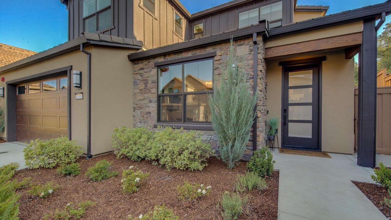 Detail Gallery Image 2 of 34 For 7135 Sunterra Way, Granite Bay,  CA 95746 - 4 Beds | 3/1 Baths