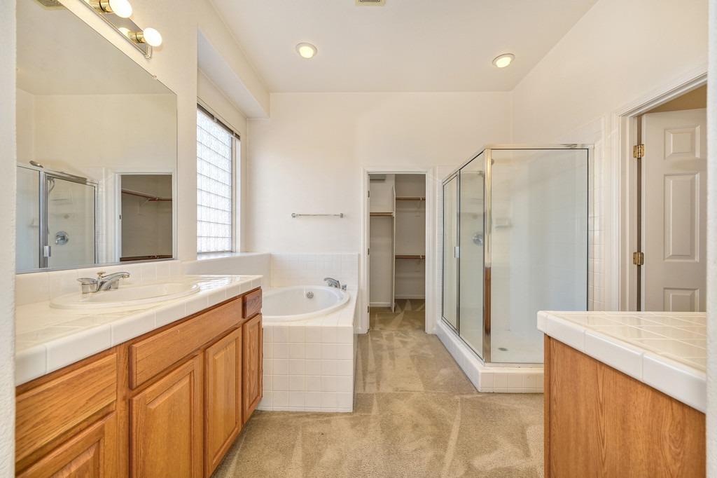 Detail Gallery Image 20 of 34 For 10064 N Mission Hills Dr, Sacramento,  CA 95829 - 4 Beds | 3/1 Baths