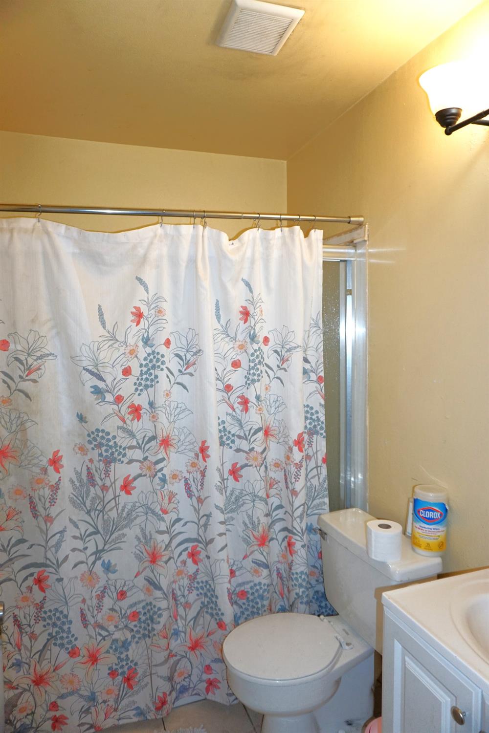 Detail Gallery Image 11 of 13 For 434 E Bianchi Rd #1,  Stockton,  CA 95207 - 2 Beds | 1 Baths