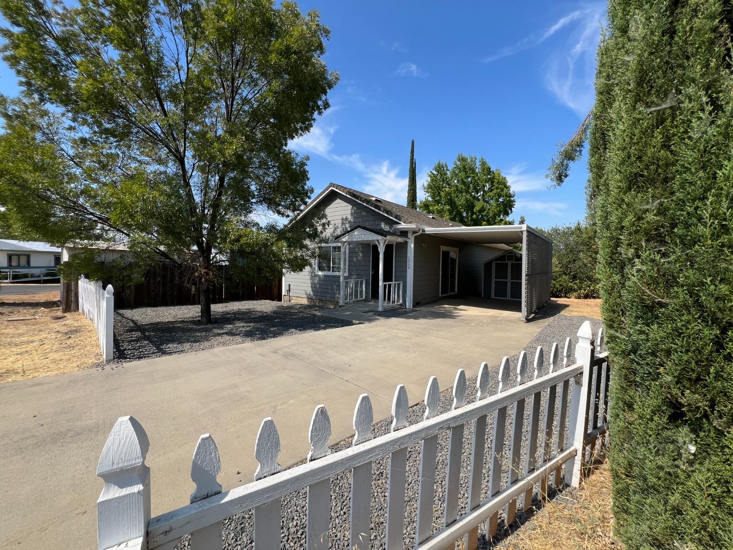 Detail Gallery Image 1 of 1 For 1066 Iroquois Cir, Copperopolis,  CA 95228 - 2 Beds | 1/1 Baths