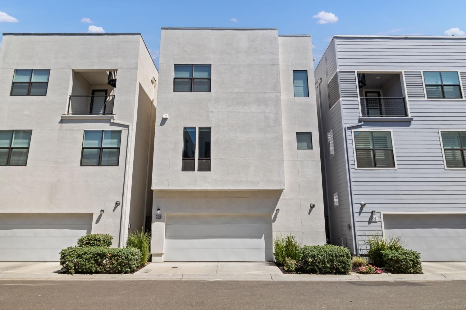 Detail Gallery Image 60 of 70 For 306 11th St, Sacramento,  CA 95814 - 3 Beds | 3/1 Baths