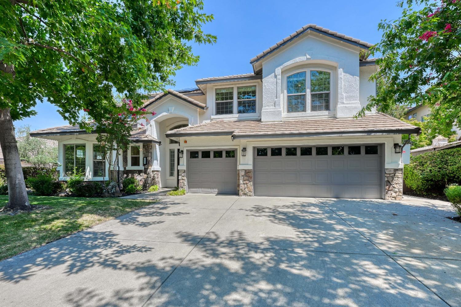 Detail Gallery Image 1 of 1 For 1680 Bella Cir, Lincoln,  CA 95648 - 5 Beds | 4/2 Baths