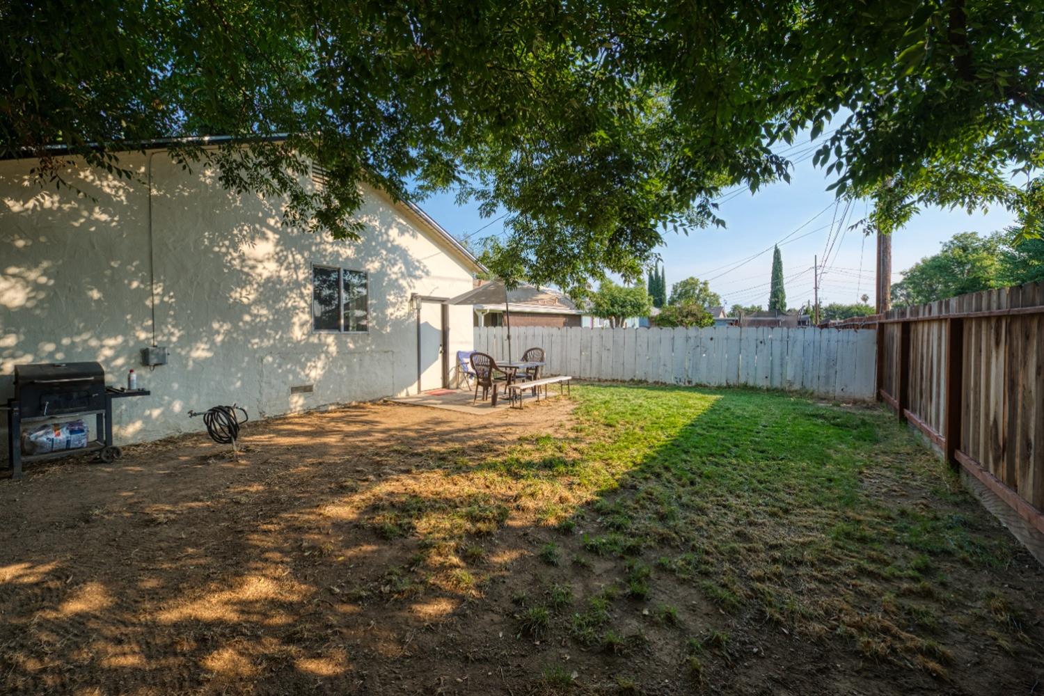 Detail Gallery Image 20 of 27 For 1399 E 23rd St, Merced,  CA 95340 - 3 Beds | 1 Baths