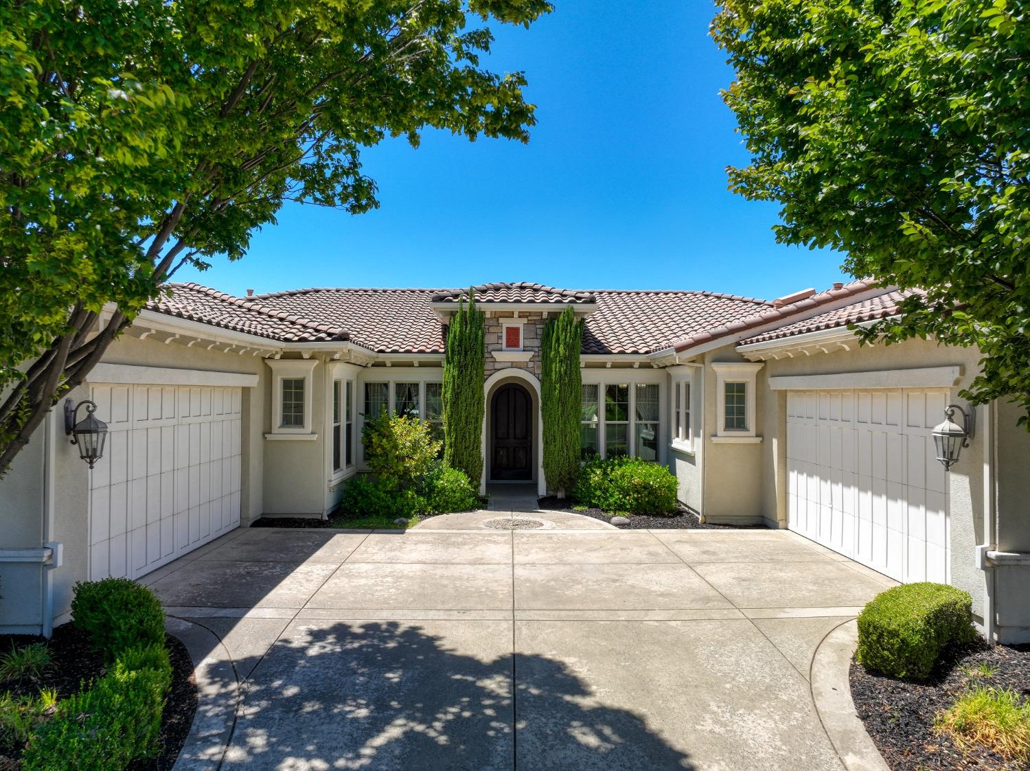 Detail Gallery Image 2 of 49 For 2004 Ladera Dr, Lincoln,  CA 95648 - 4 Beds | 4/1 Baths