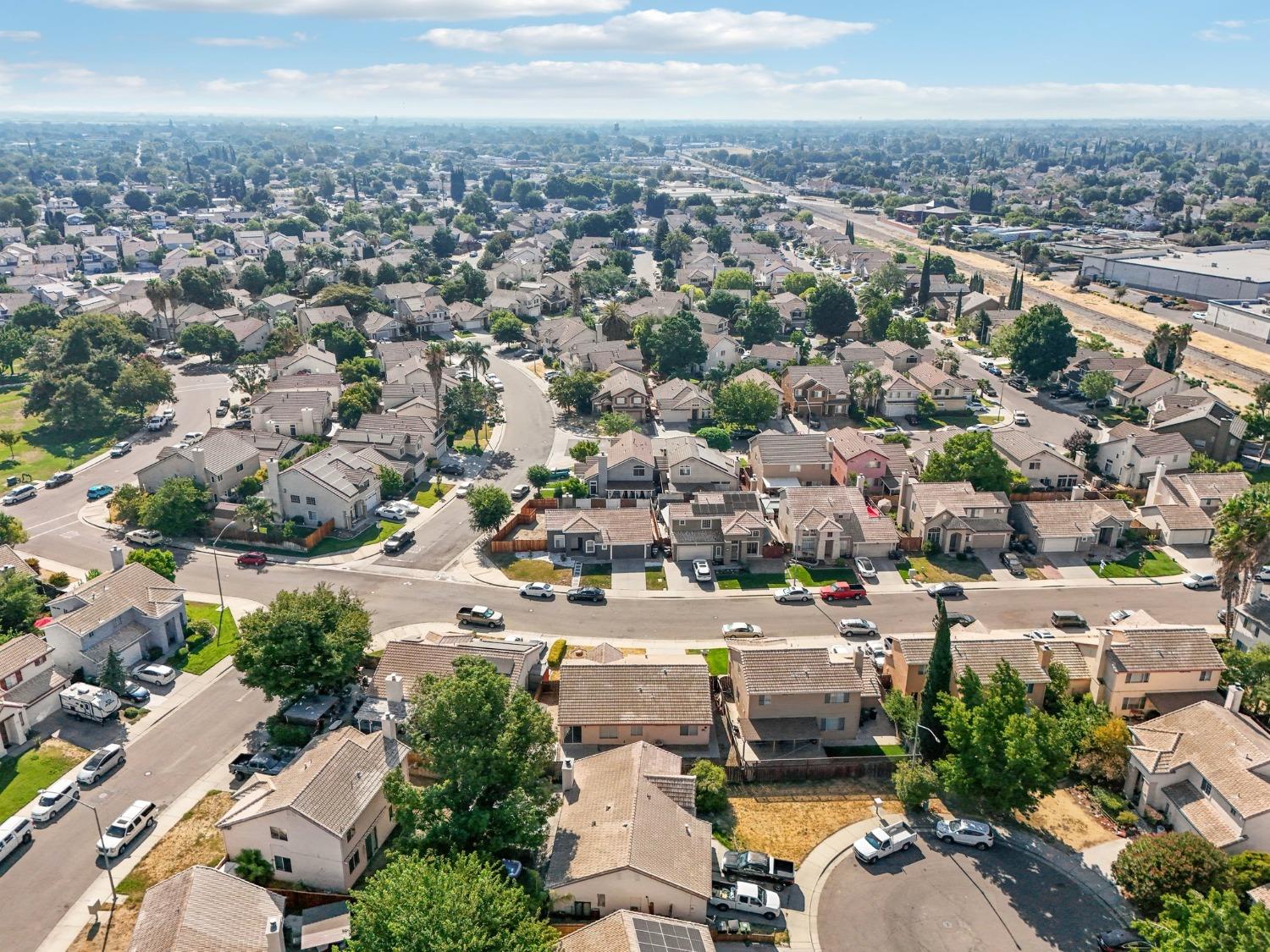 Detail Gallery Image 39 of 57 For 1387 Peppertree Way, Tracy,  CA 95376 - 3 Beds | 2 Baths