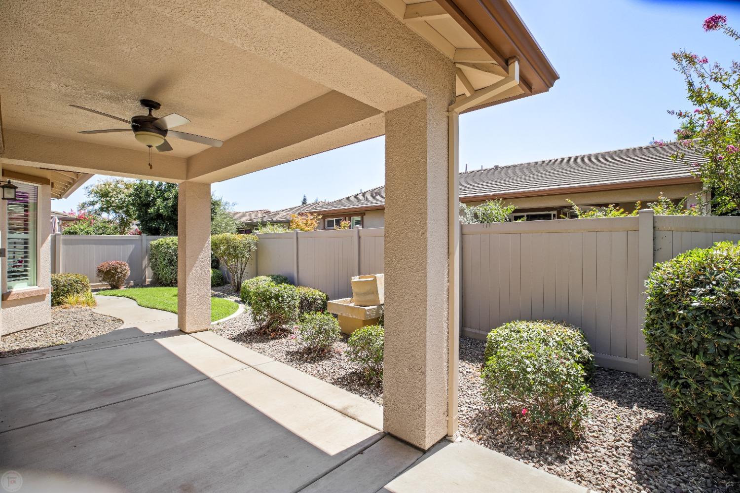 Detail Gallery Image 34 of 82 For 2351 Shadow Berry Dr, Manteca,  CA 95336 - 2 Beds | 2 Baths