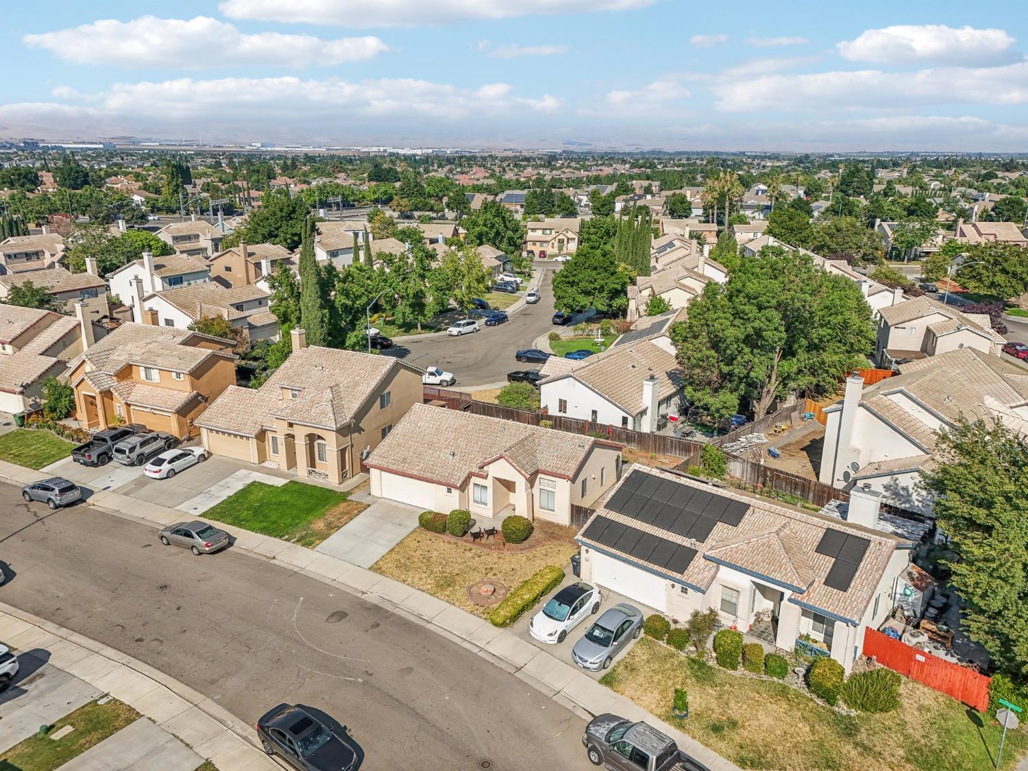 Detail Gallery Image 35 of 57 For 1387 Peppertree Way, Tracy,  CA 95376 - 3 Beds | 2 Baths