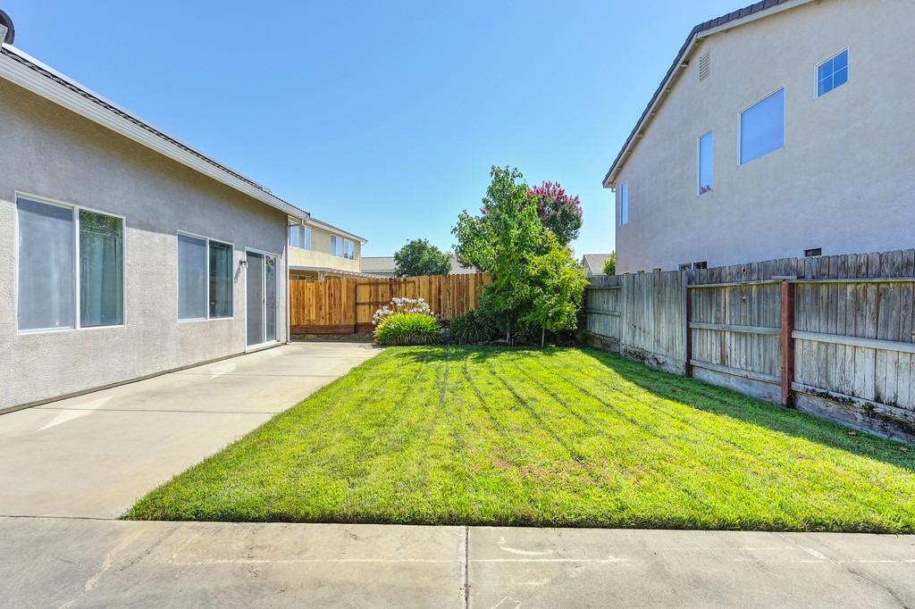 Detail Gallery Image 25 of 34 For 10064 N Mission Hills Dr, Sacramento,  CA 95829 - 4 Beds | 3/1 Baths