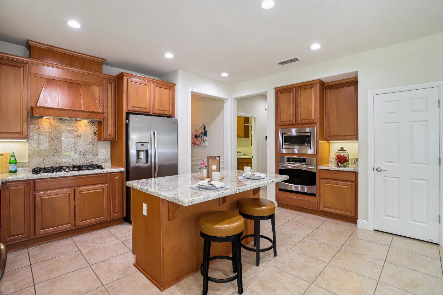 Detail Gallery Image 13 of 82 For 2351 Shadow Berry Dr, Manteca,  CA 95336 - 2 Beds | 2 Baths