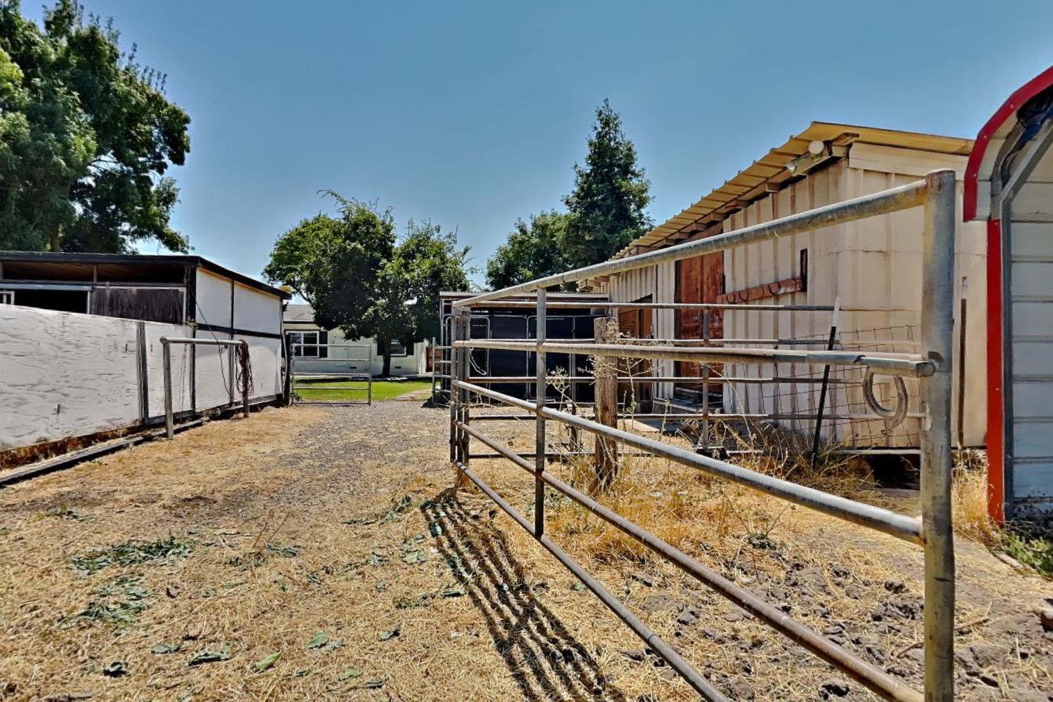 Detail Gallery Image 81 of 99 For 6549 E Woodward Ave, Manteca,  CA 95337 - 3 Beds | 2 Baths