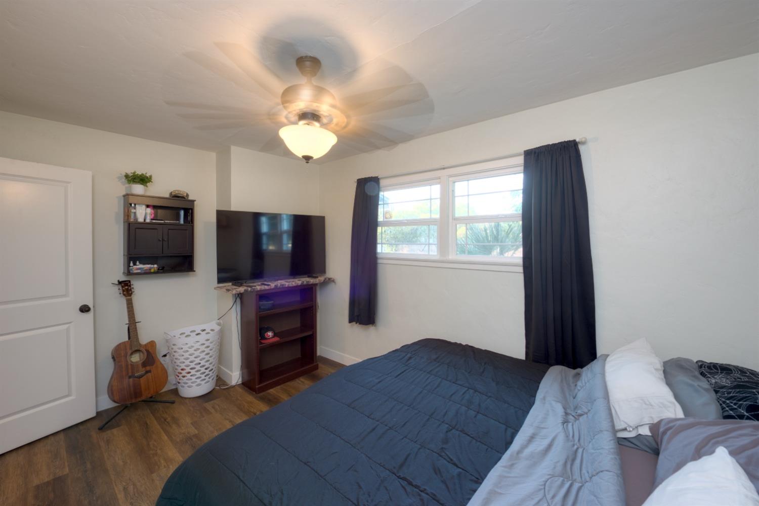 Detail Gallery Image 12 of 27 For 1399 E 23rd St, Merced,  CA 95340 - 3 Beds | 1 Baths