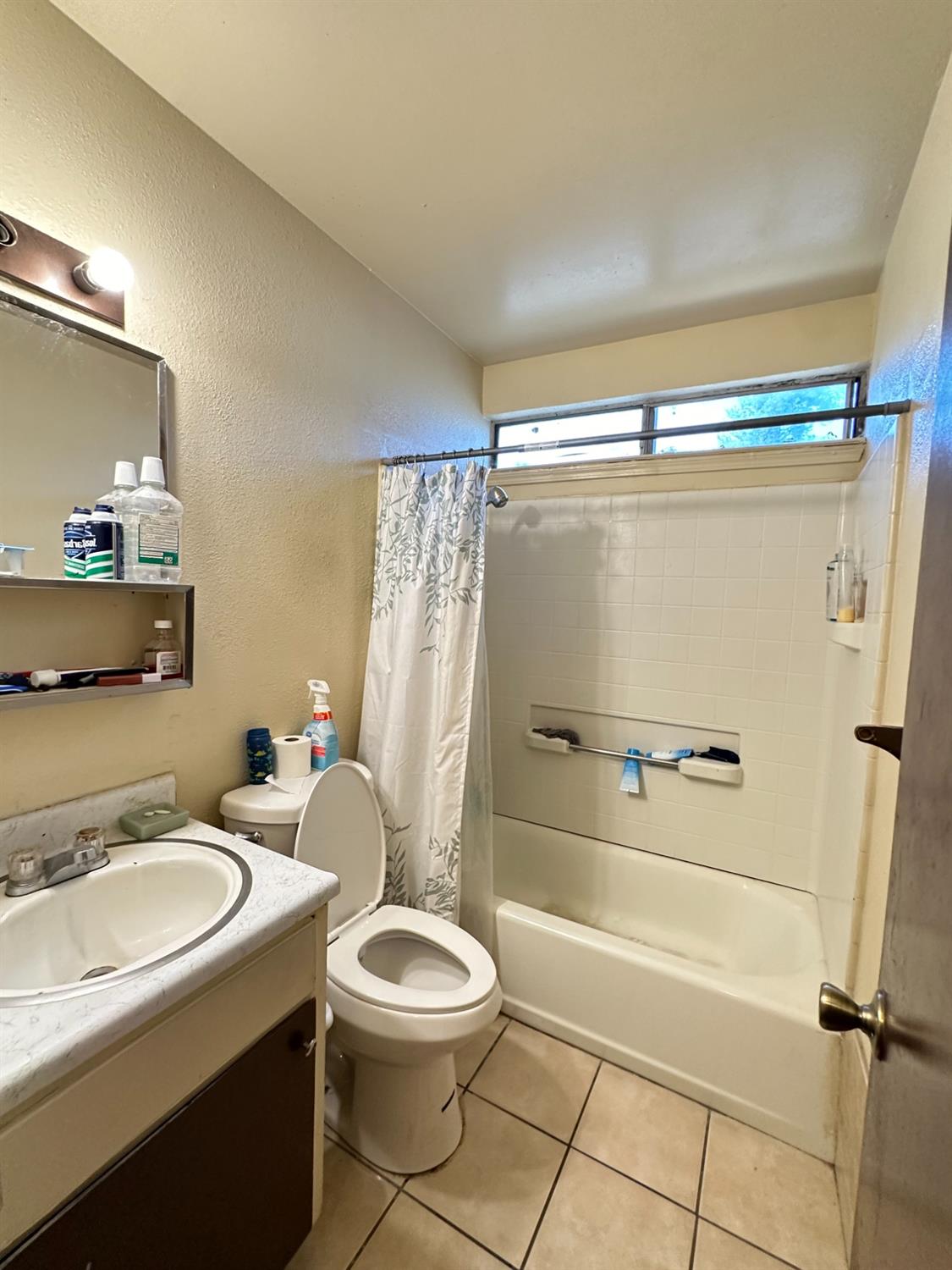 Detail Gallery Image 25 of 28 For 1016 Roselawn Ave, Modesto,  CA 95351 - – Beds | – Baths