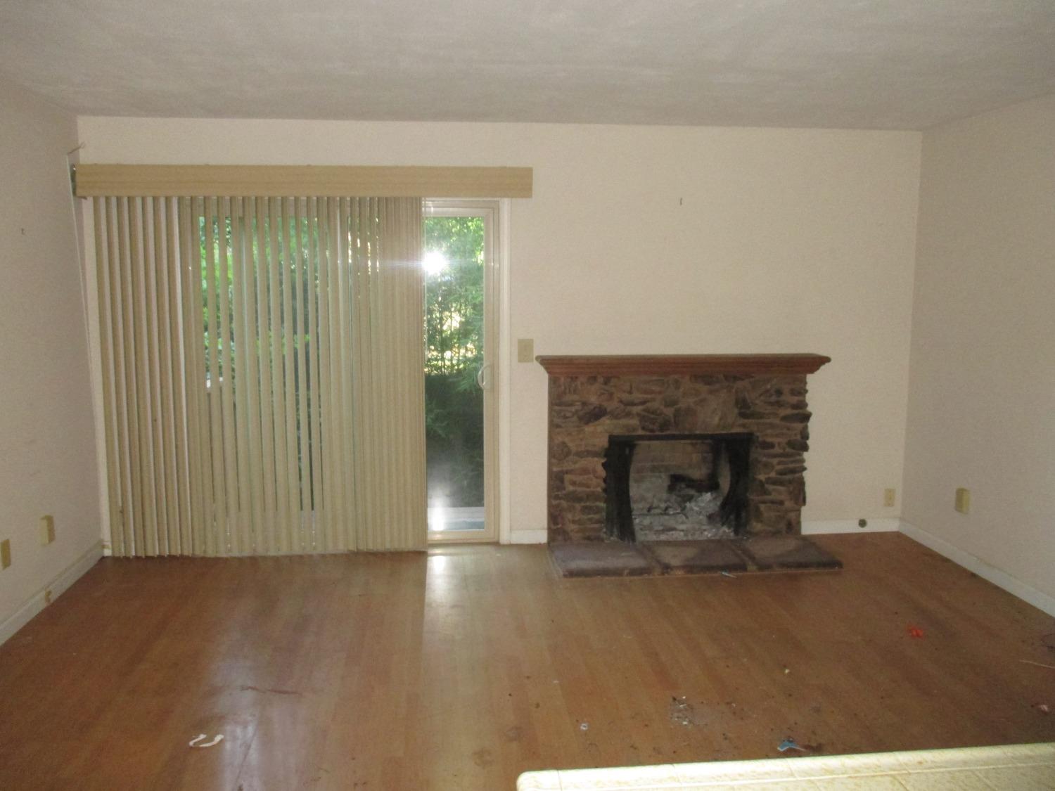 Photo #3: 224060184 Listing 