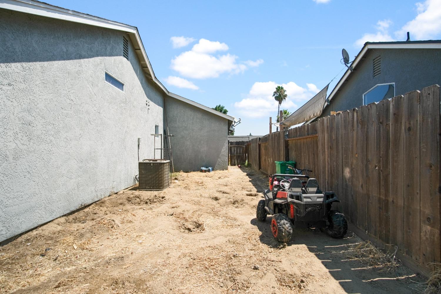 Detail Gallery Image 24 of 26 For 5005 Bogart Dr, Ceres,  CA 95307 - 4 Beds | 2 Baths