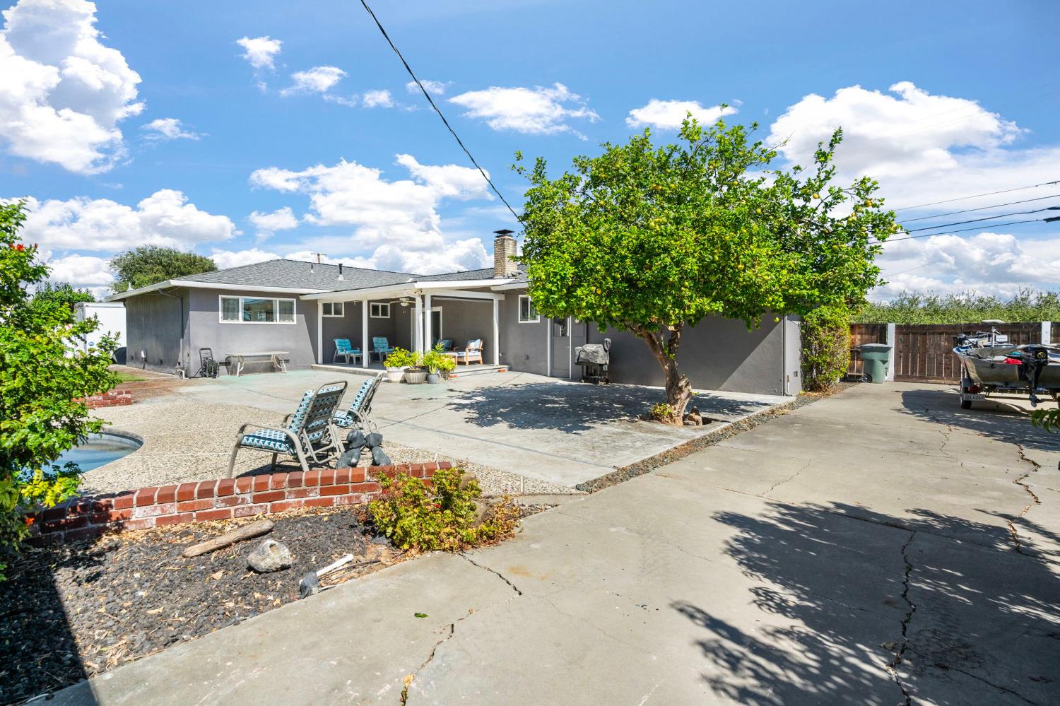 Detail Gallery Image 34 of 38 For 16220 Von Sosten Rd, Tracy,  CA 95304 - 3 Beds | 2/1 Baths