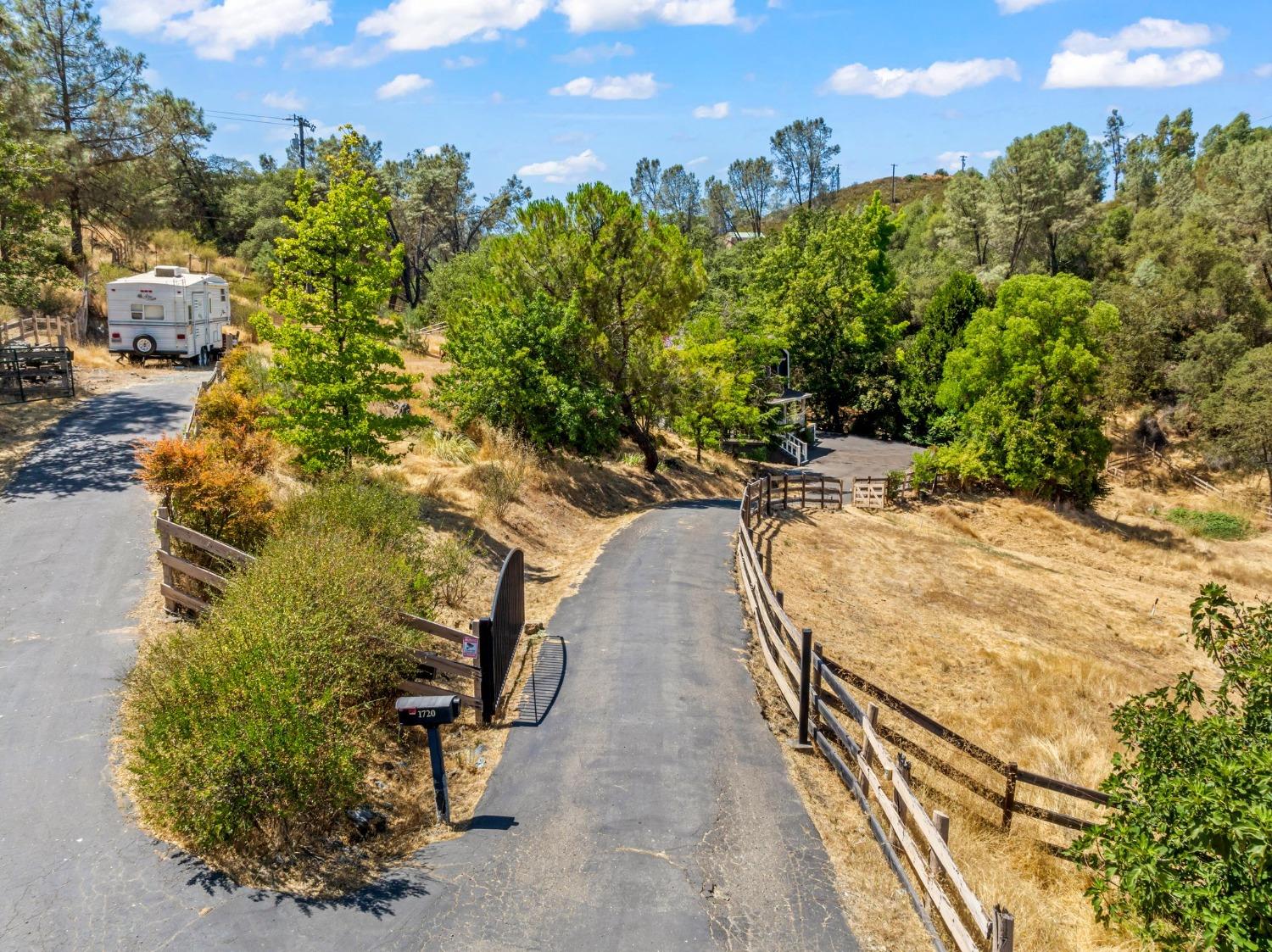 Detail Gallery Image 77 of 89 For 1720 Pleasant Ranch Ct, Placerville,  CA 95667 - 3 Beds | 2 Baths