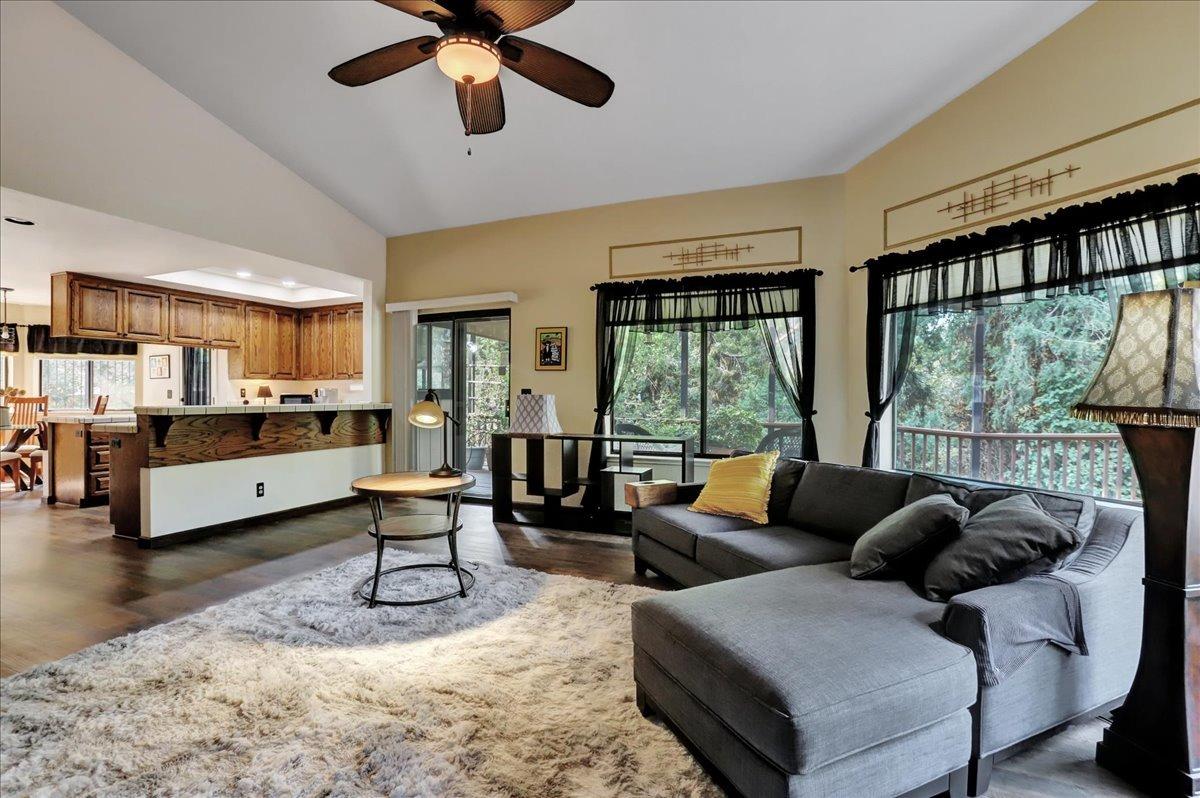 Detail Gallery Image 7 of 65 For 11430 Pepper Ln, Nevada City,  CA 95959 - 3 Beds | 2 Baths