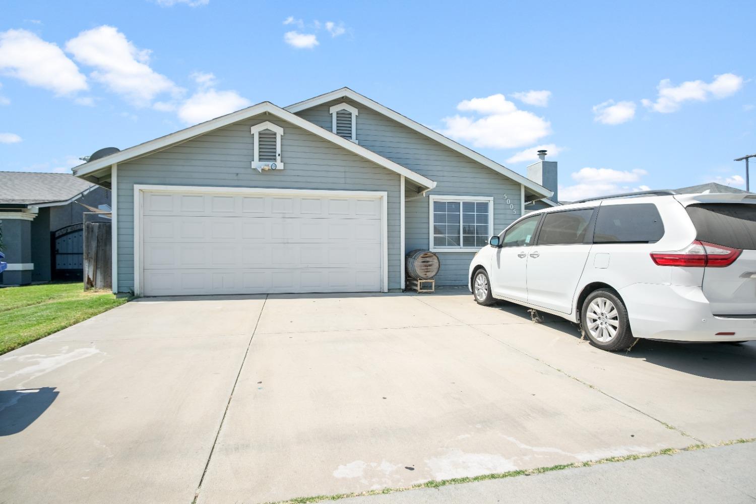 Detail Gallery Image 2 of 26 For 5005 Bogart Dr, Ceres,  CA 95307 - 4 Beds | 2 Baths