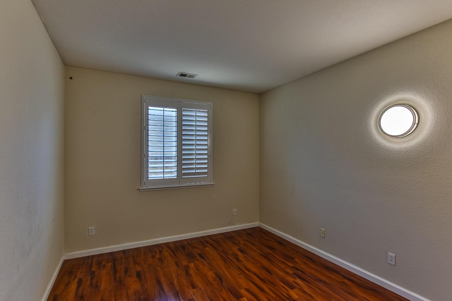 Detail Gallery Image 51 of 76 For 9781 Fall Valley Way, Sacramento,  CA 95829 - 4 Beds | 2/1 Baths