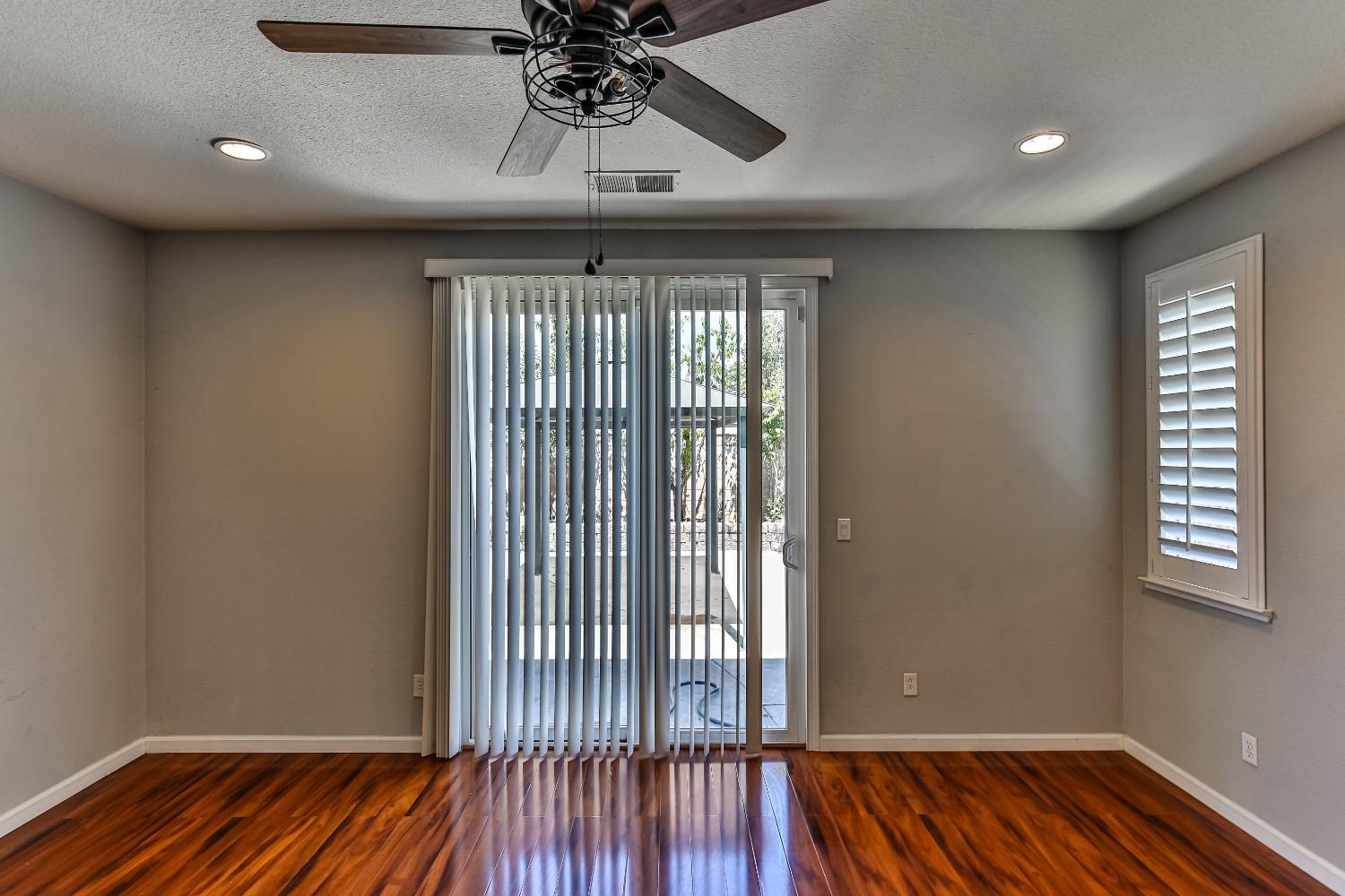 Detail Gallery Image 58 of 76 For 9781 Fall Valley Way, Sacramento,  CA 95829 - 4 Beds | 2/1 Baths