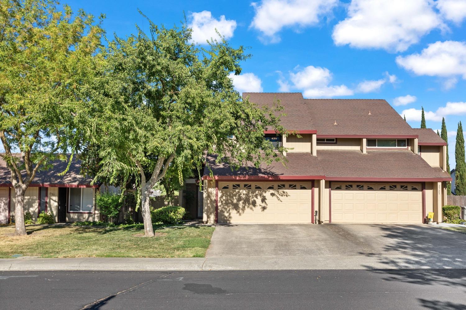 Detail Gallery Image 1 of 1 For 2717 Paradise Way, West Sacramento,  CA 95691 - 2 Beds | 2/1 Baths