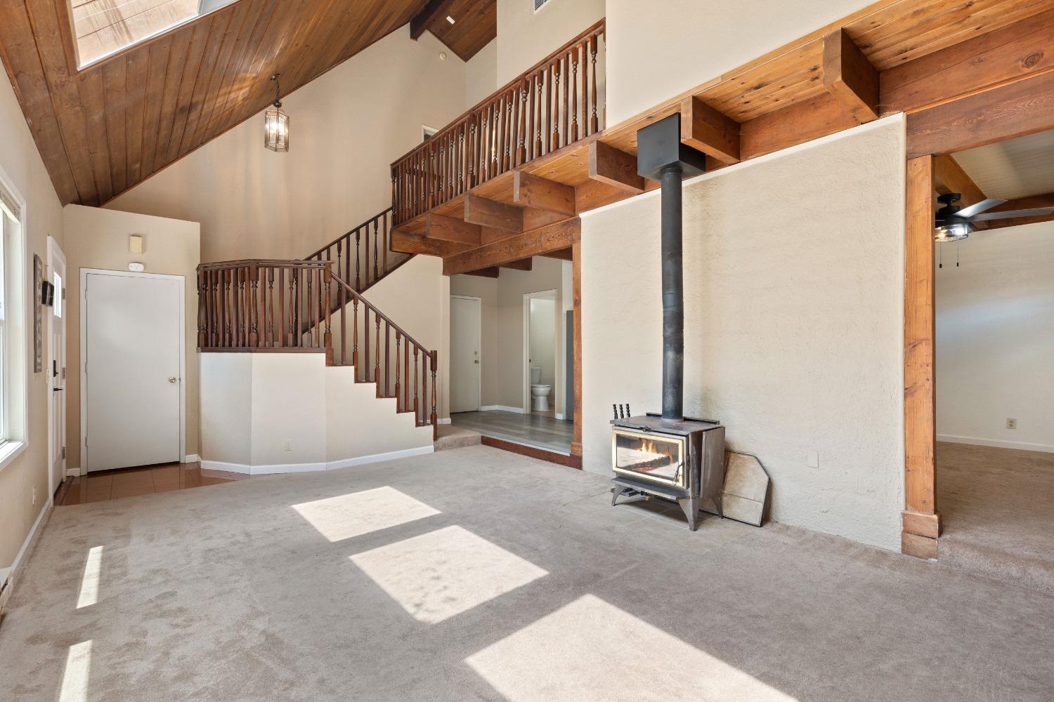 Detail Gallery Image 5 of 38 For 20197 Chaparral Cir, Penn Valley,  CA 95946 - 3 Beds | 2/1 Baths