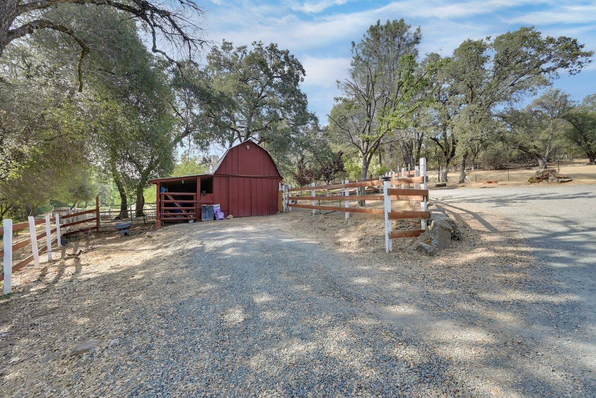 Sandy Way, Rough and Ready, California image 41