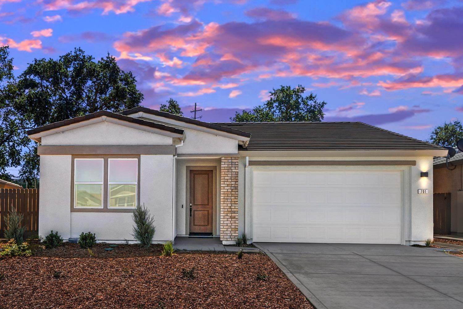 Detail Gallery Image 1 of 1 For 701 Palo Alto Ct, Plumas Lake,  CA 95961 - 3 Beds | 2 Baths