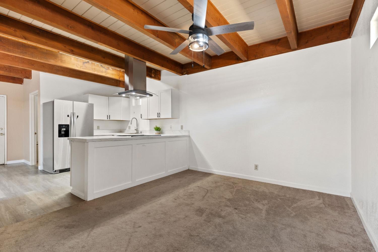 Detail Gallery Image 8 of 38 For 20197 Chaparral Cir, Penn Valley,  CA 95946 - 3 Beds | 2/1 Baths