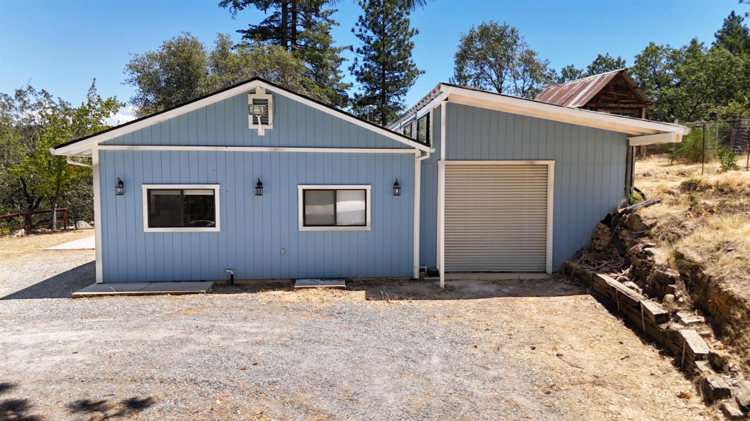 Detail Gallery Image 9 of 76 For 2341 Wild Goose Canyon Rd, Placerville,  CA 95667 - 2 Beds | 3 Baths