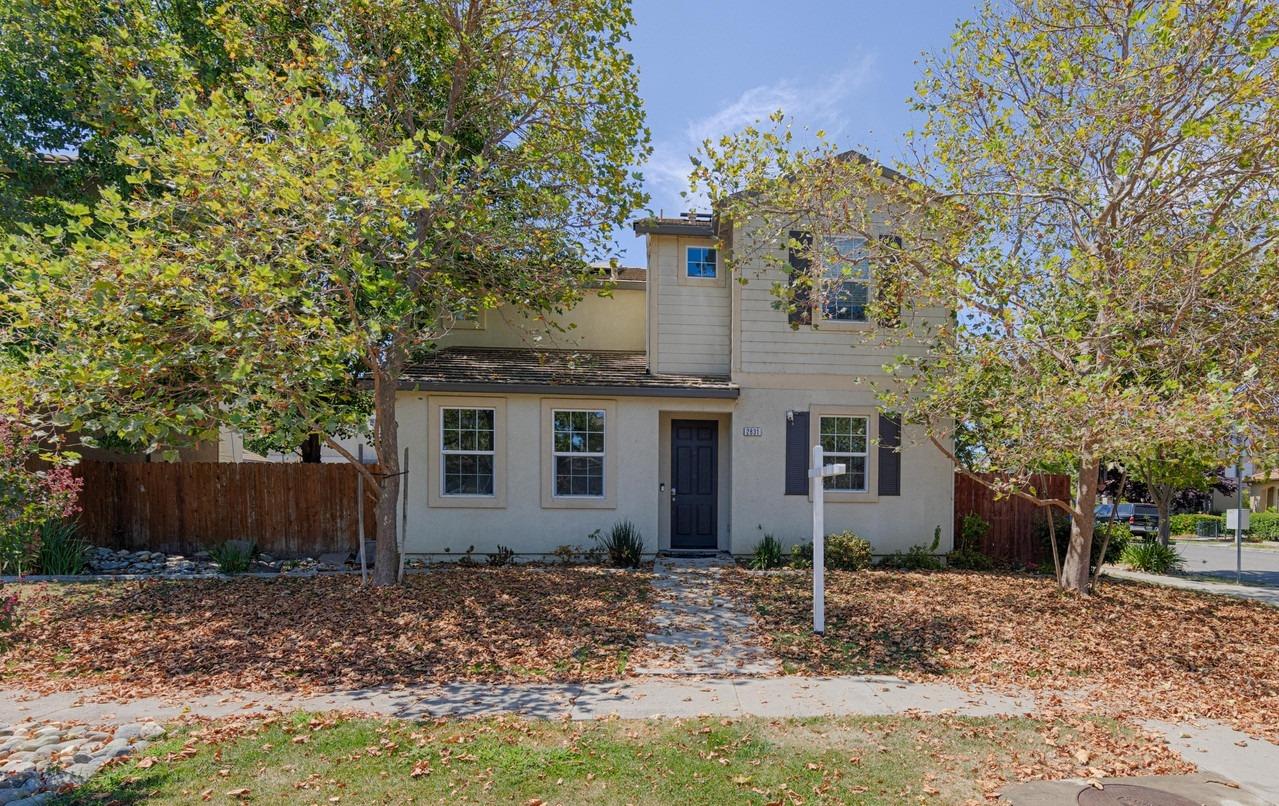 Detail Gallery Image 1 of 1 For 2831 Crested St, West Sacramento,  CA 95691 - 3 Beds | 2/1 Baths