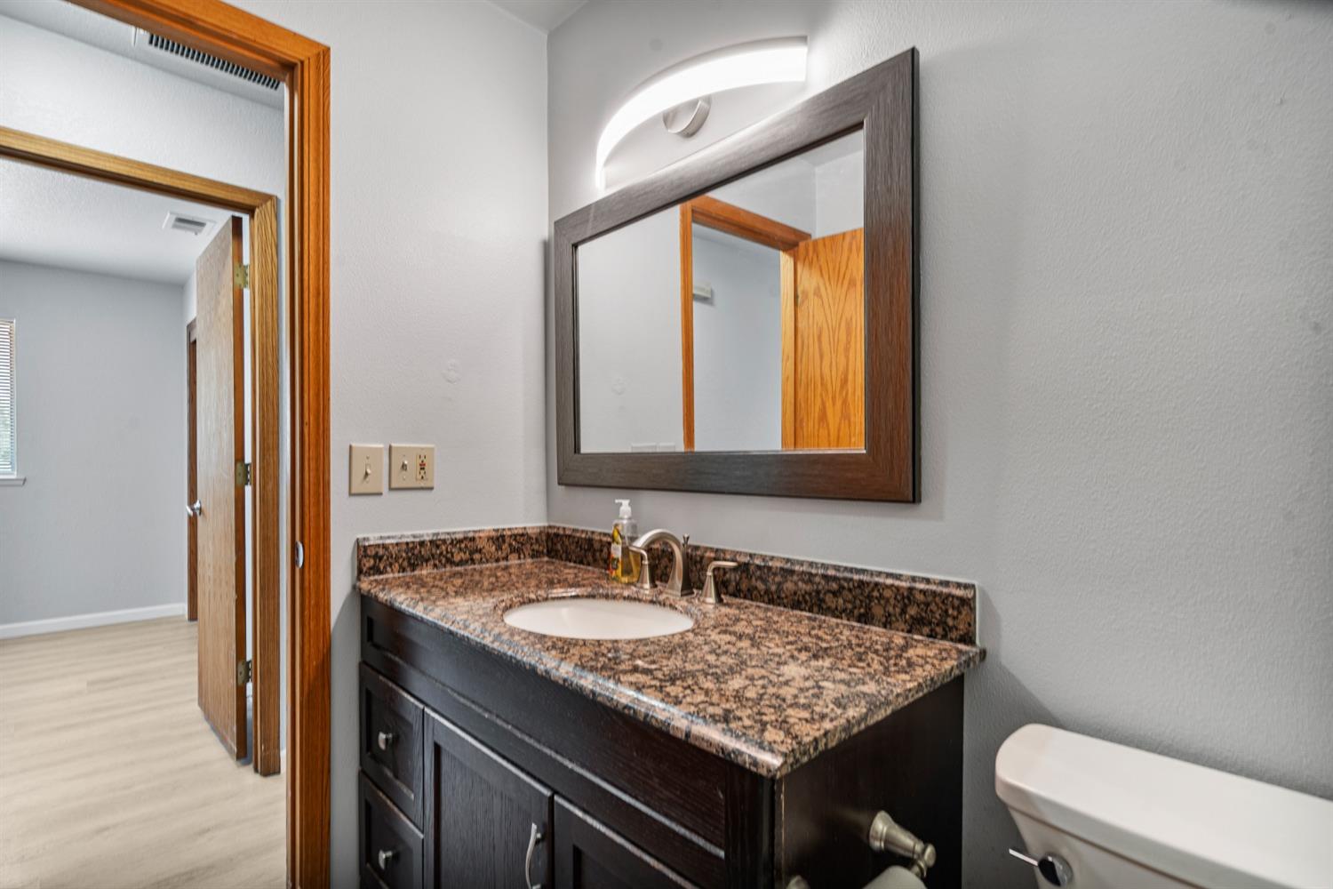 Detail Gallery Image 11 of 20 For 4694 Patterson Dr, Diamond Springs,  CA 95619 - 3 Beds | 1 Baths