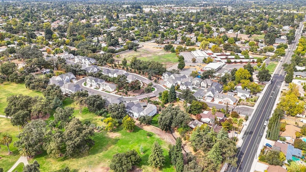 Detail Gallery Image 3 of 33 For 7591 Twin Bridges Ln, Citrus Heights,  CA 95610 - 3 Beds | 2/1 Baths