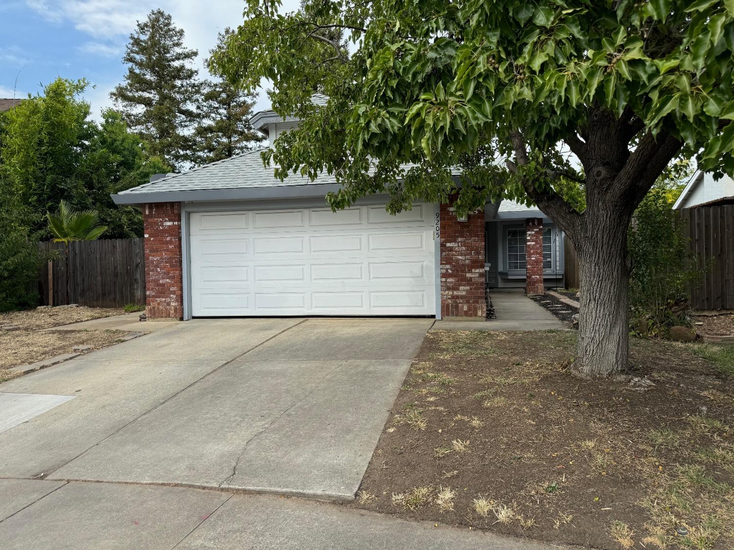 Detail Gallery Image 1 of 1 For 9205 Colonsay Way, Sacramento,  CA 95829 - 3 Beds | 2 Baths