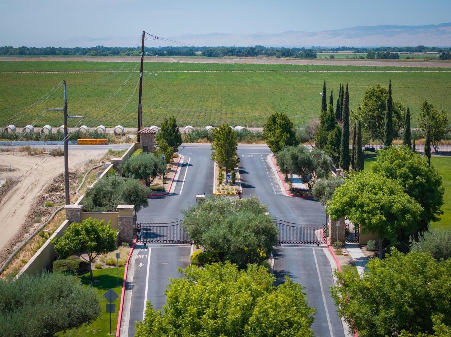 Detail Gallery Image 50 of 61 For 3587 Rapallo Way, Manteca,  CA 95337 - 4 Beds | 3/1 Baths