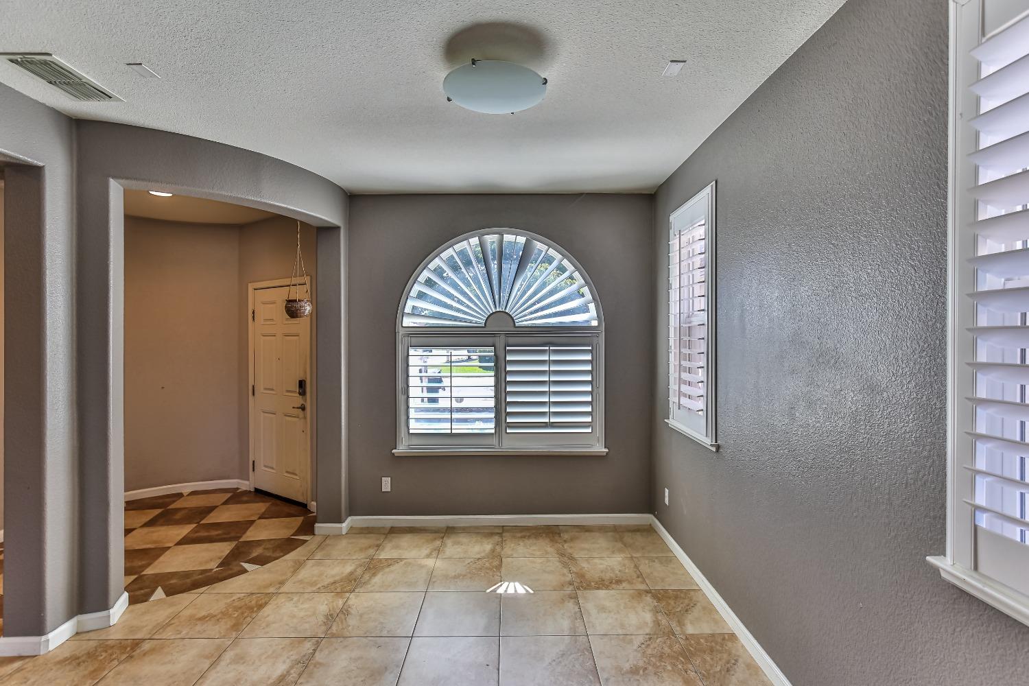 Detail Gallery Image 71 of 76 For 9781 Fall Valley Way, Sacramento,  CA 95829 - 4 Beds | 2/1 Baths