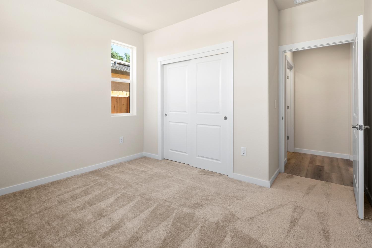 Detail Gallery Image 20 of 43 For 689 Palo Alto Ct, Plumas Lake,  CA 95961 - 4 Beds | 3/1 Baths