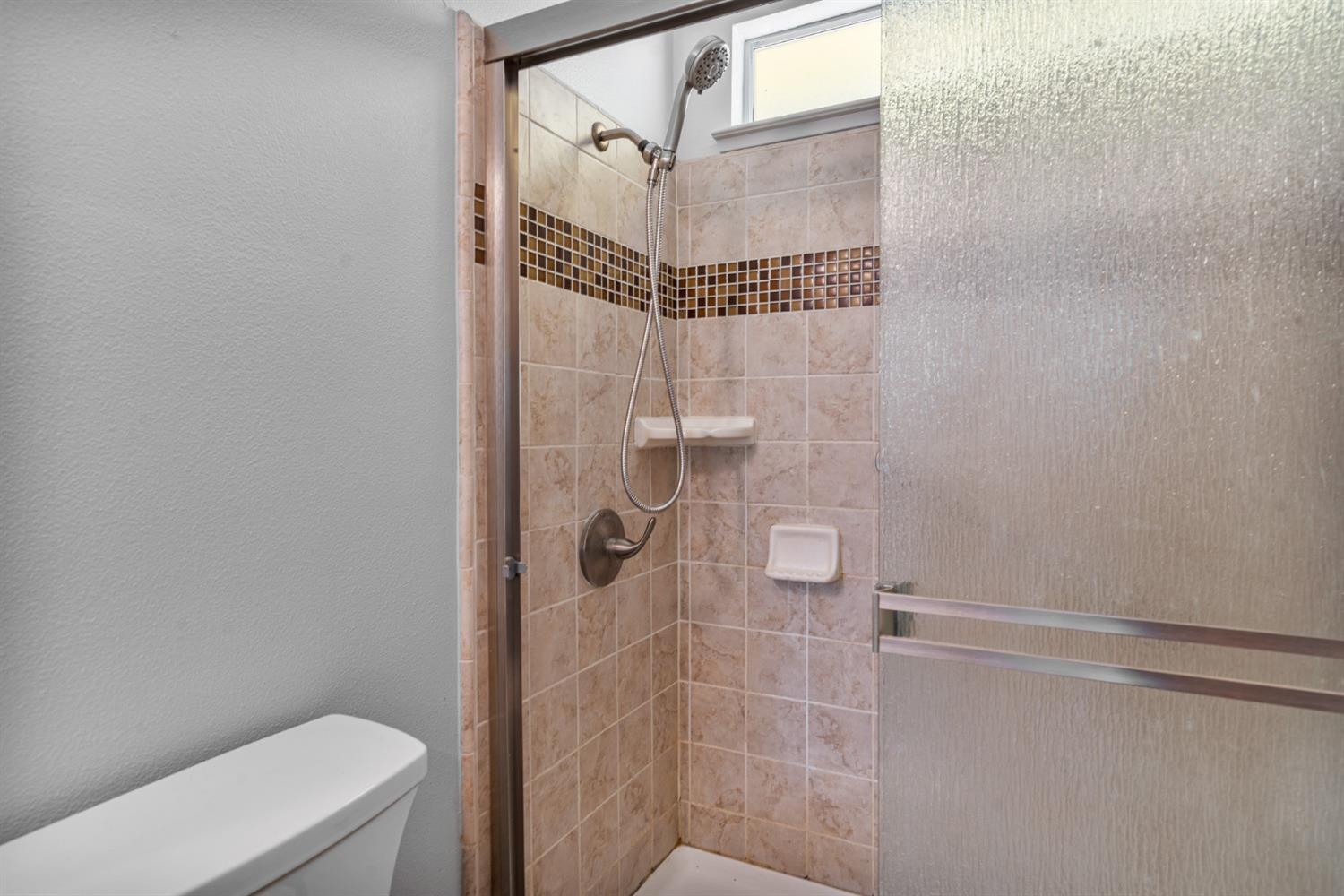 Detail Gallery Image 12 of 20 For 4694 Patterson Dr, Diamond Springs,  CA 95619 - 3 Beds | 1 Baths