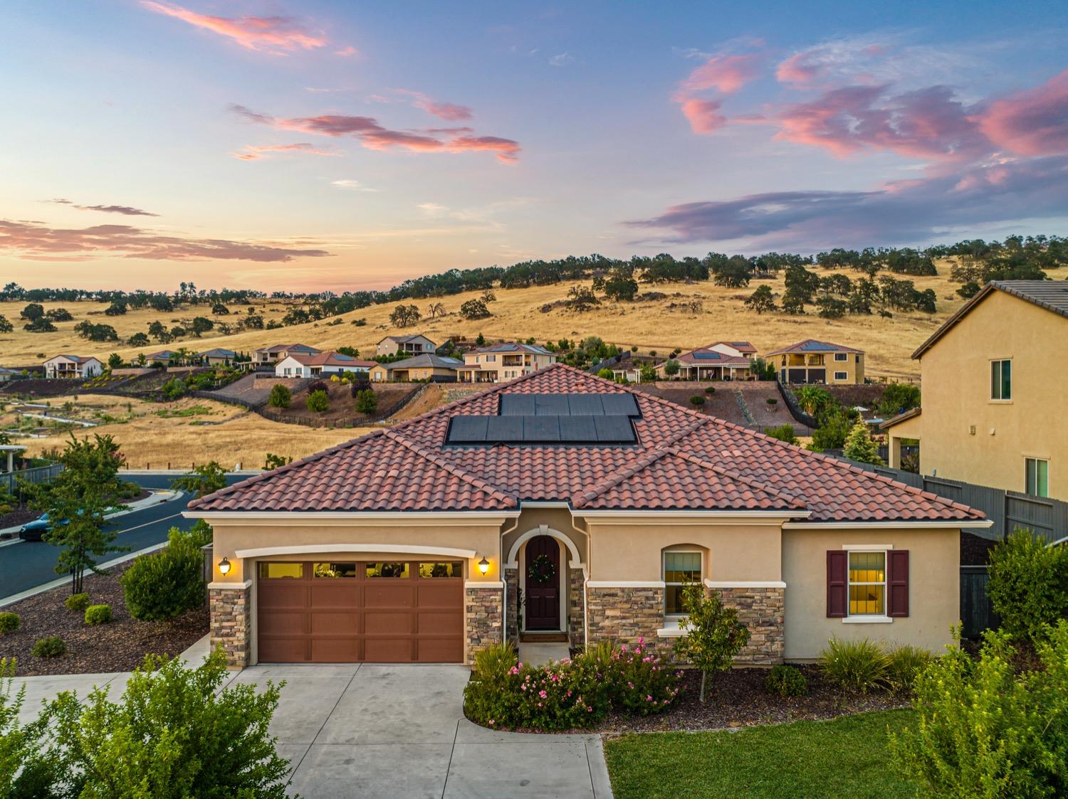 Detail Gallery Image 1 of 1 For 401 Canyon Brook Ct, El Dorado Hills,  CA 95762 - 4 Beds | 2/1 Baths