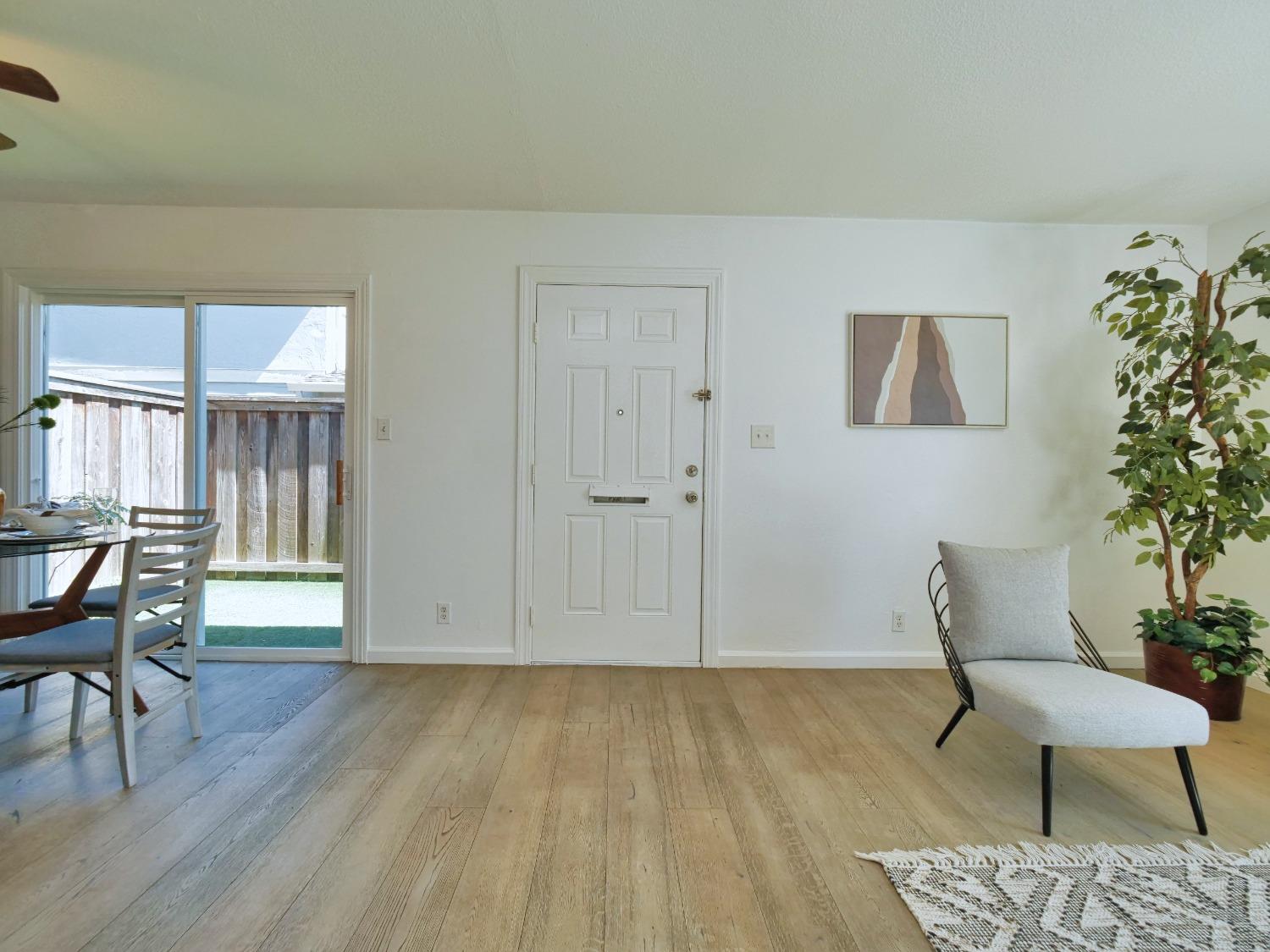 Detail Gallery Image 6 of 29 For 338 San Petra Ct #1,  Milpitas,  CA 95035 - 3 Beds | 2 Baths