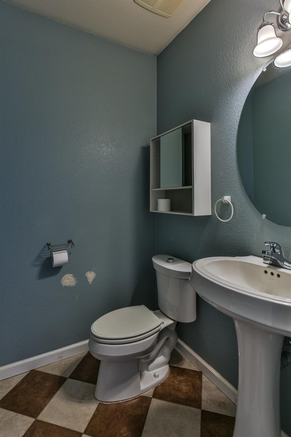 Detail Gallery Image 50 of 76 For 9781 Fall Valley Way, Sacramento,  CA 95829 - 4 Beds | 2/1 Baths